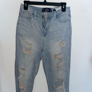 Hollister Ripped Mom Jeans